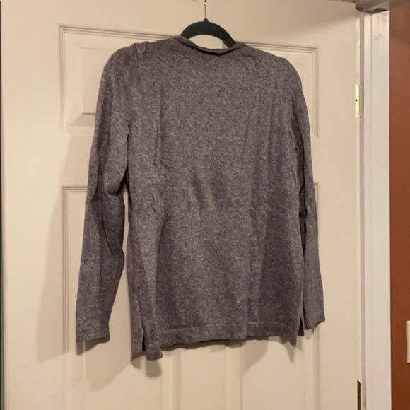 Grey v-neck sweater - Picture 2 of 3